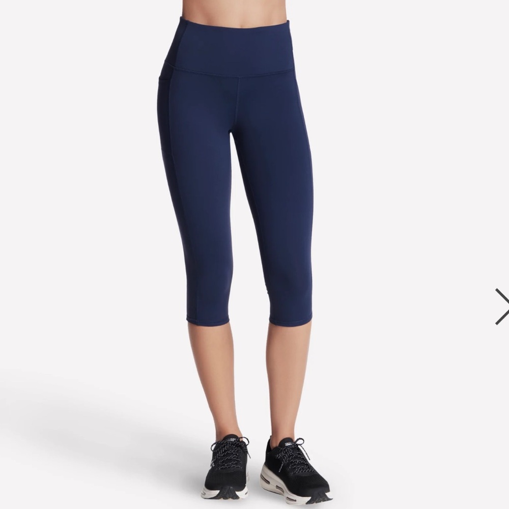 Skechers GO WALK high waisted capri leggings